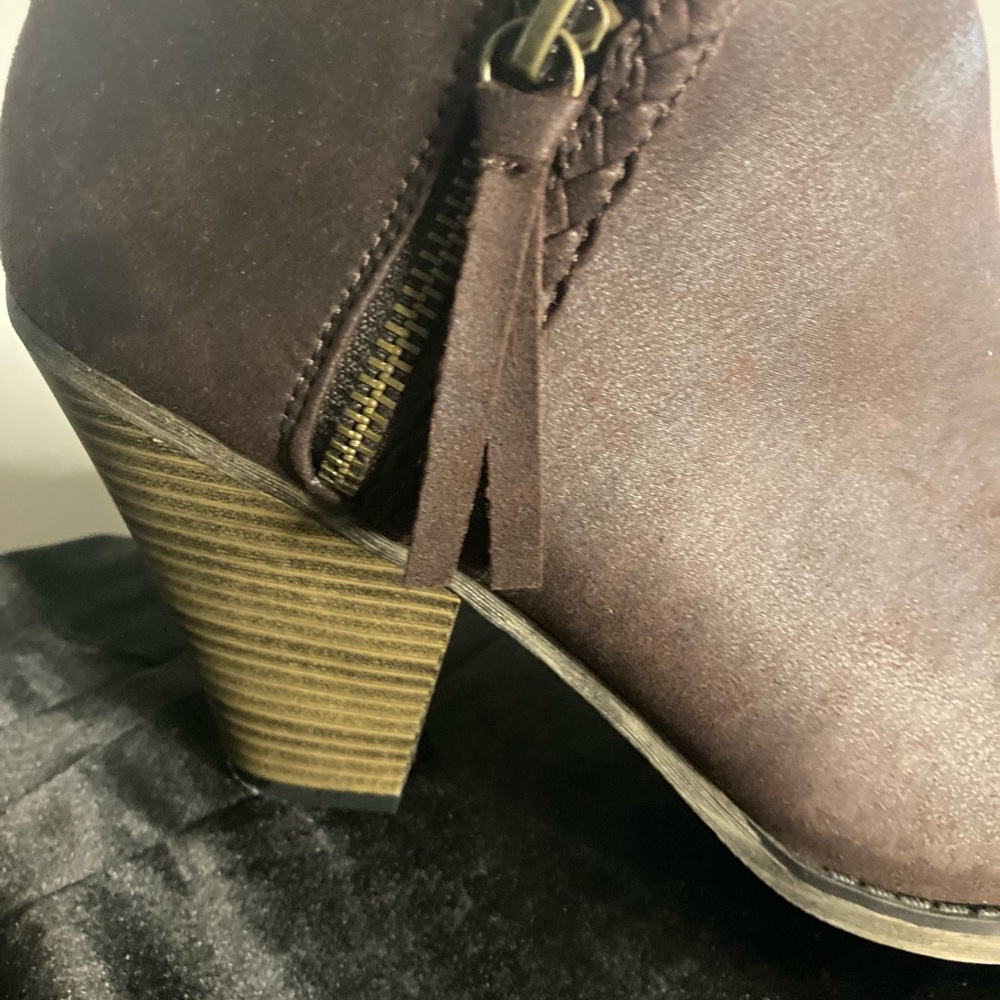 Rustic Boots - Picture 10 of 10